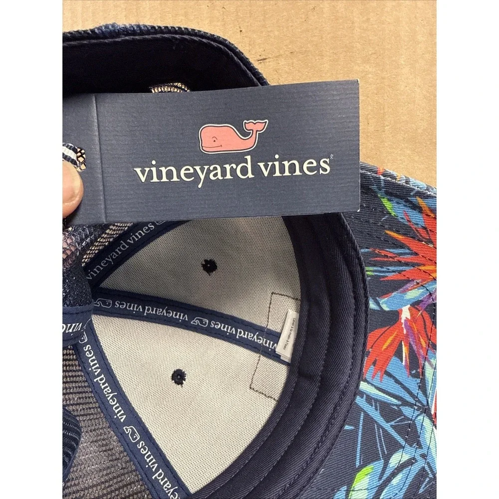 Vineyard Vines Hawaiian Tropical Floral Paradise Trucker/Snapback Mesh Hat NWT